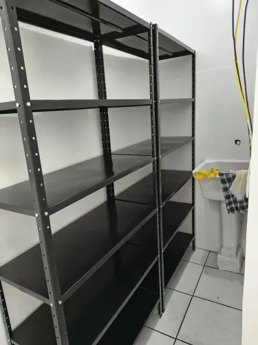 Estante de aço preta 1,98 x 92 x 30 nova desmontada
