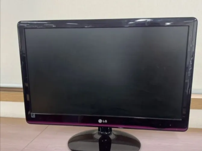 Monitor LG Flatron E2250V