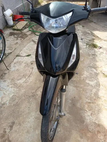 Honda biz 125 ES injeção partida elétrica e pedal 