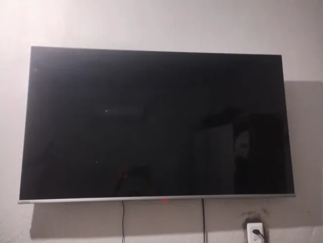 Tv 55 com defeito pra tirar peças