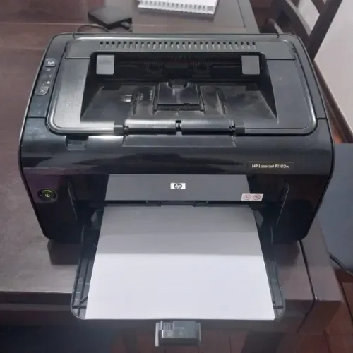 Impressora HP Laserjet P1102w 110V com wifi Monocromatica