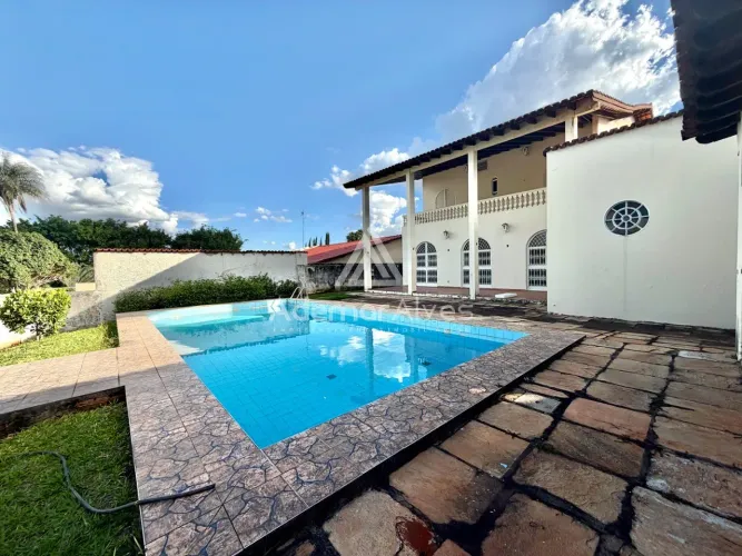 QL 16 DO LAGO SUL, BRASÍLIA-DF, CASA PARA REFORMAR OU DEMOLIÇÃO NA MELHOR QUADRA E CONJUNT