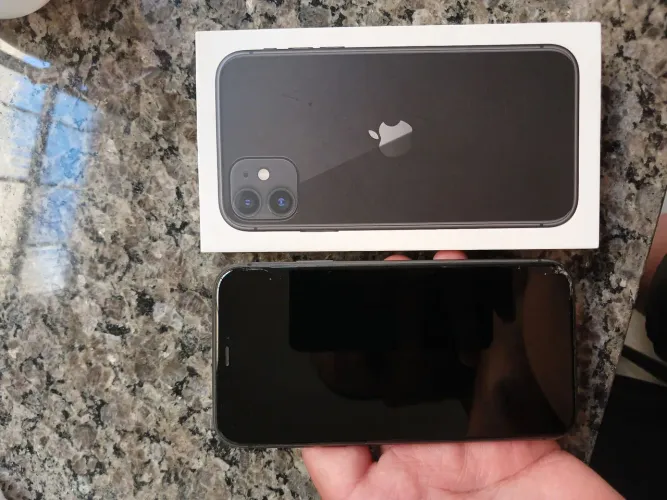 Iphone 11 64 GB