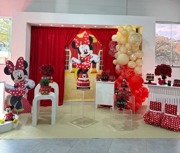 E do móveis de decoração festa