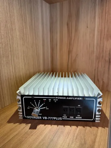 Amplificador Bi Linear Voyager VB-777 PLUS BOTINA 200W PX