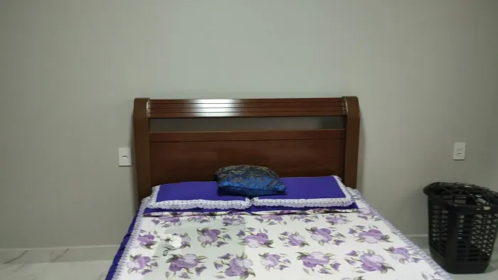 cama casal madeira com colchão ortopédico novo