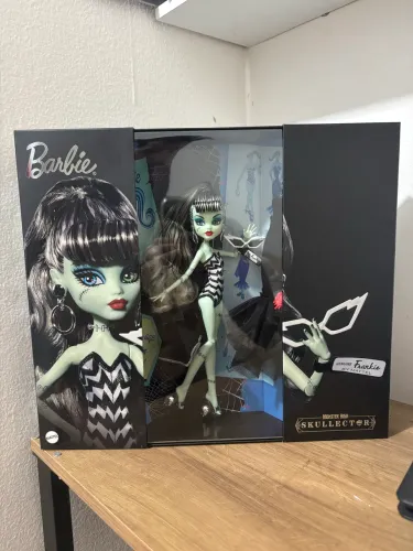 Frankie Stein - Barbie Monster High ( LACRADA )