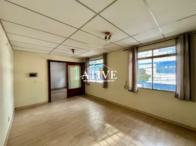 Sala comercial no Bairro Centro de Gravataí para locação