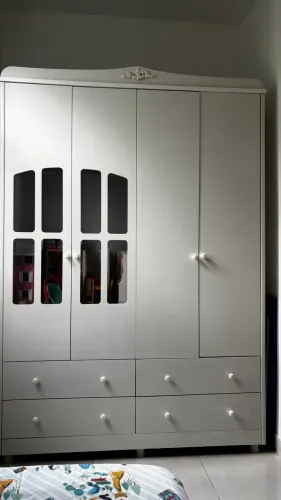 Guarda roupa infantil