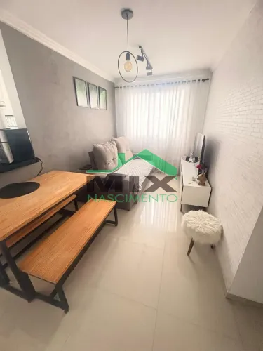 Apartamento com elevador, dois dormitórios, próximo ao supermercado Bem Barato à Venda, Ta