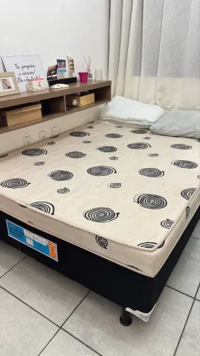Cama box casal (Colchão embutido)