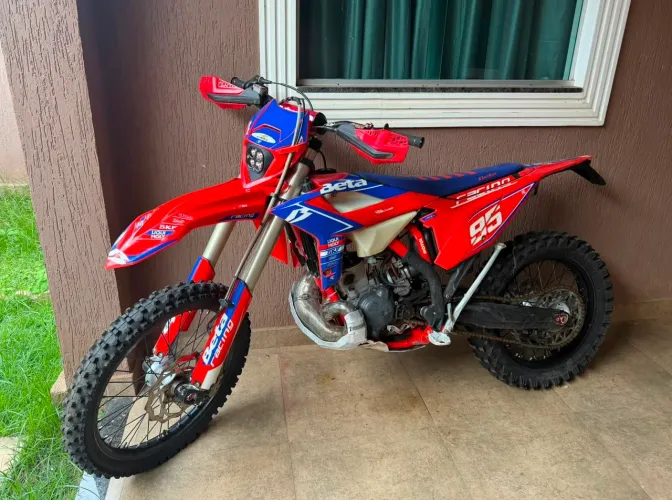 Motocicleta Betta RR 2T 200