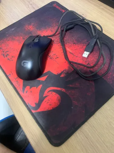 Conjunto Gamer, 1 Mouse Gamer + 1 mousepad Redragon