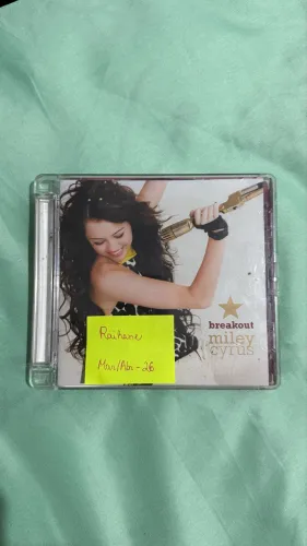 CD Miley Cyrus - Breakout (versão com jewel case exclusiva do UK)