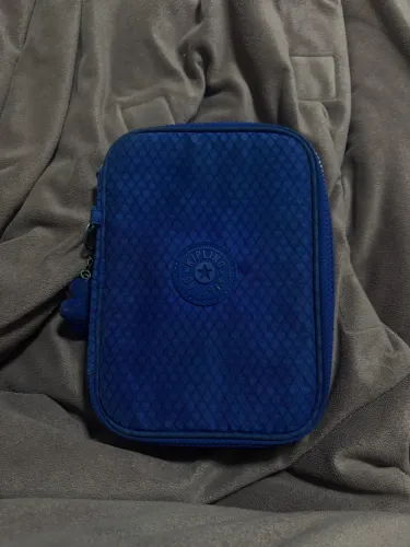 Estojo Kipling 100 pens - em ótimo estado