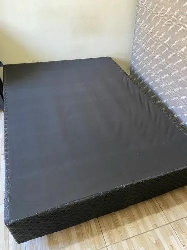 Base preta cama de casal