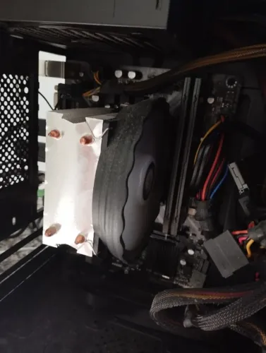 i7 9700 + super cooler Rise z4 White