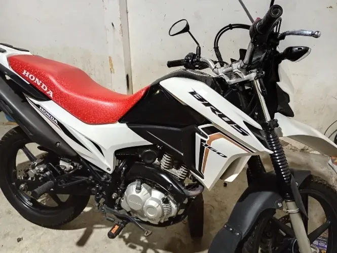 Vendo moto Honda Bros 160