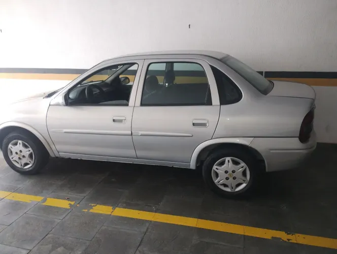 Chevrolet Corsa Sedan Super Milenium 1.0 MPFI 16V 2002