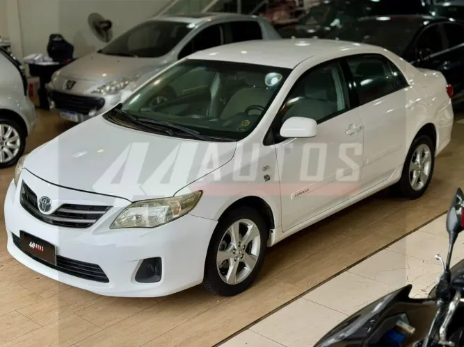 Toyota Corolla GLI 1.8 Flex 16V Mec. 2013