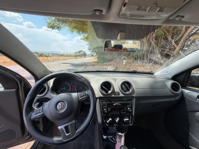 Volkswagen Voyage Comf/highli. 1.6 MI T.flex 8V 4P 2014
