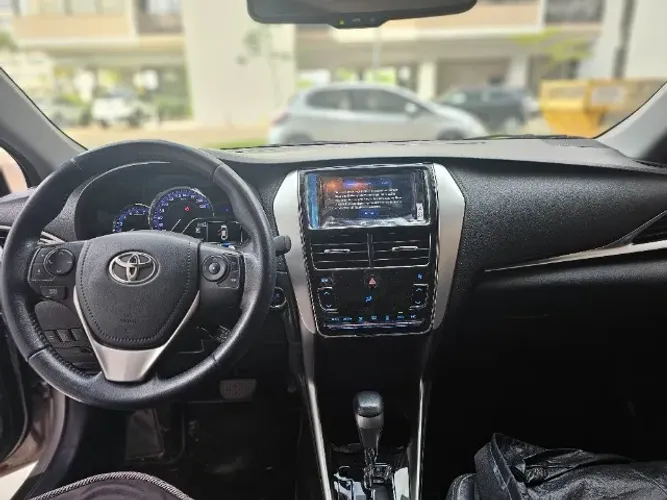 Toyota Yaris XLS Sedan 1.5 Flex 16V 4P Aut. 2019