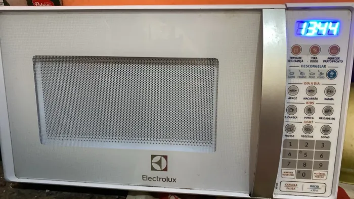 Vende-se microondas