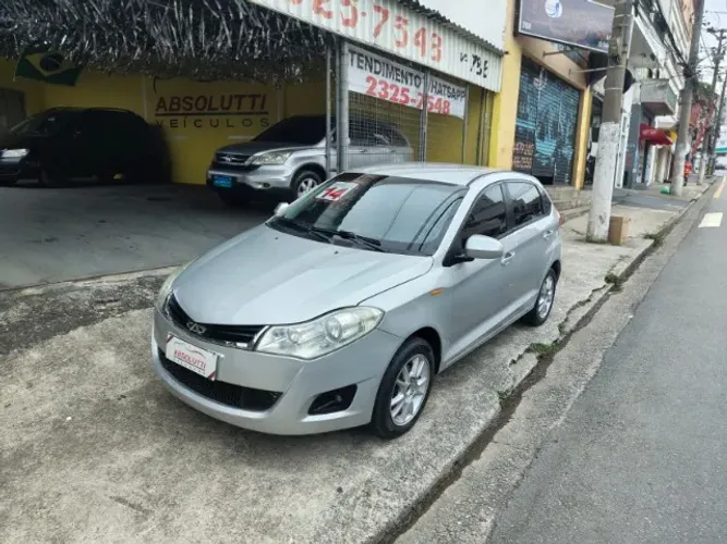Chery Celer Hatch 1.5 16V Flex 5P 2014