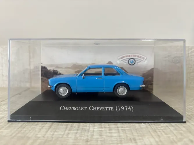 Miniatura carrinho de coleção 1:43 chevette 1974