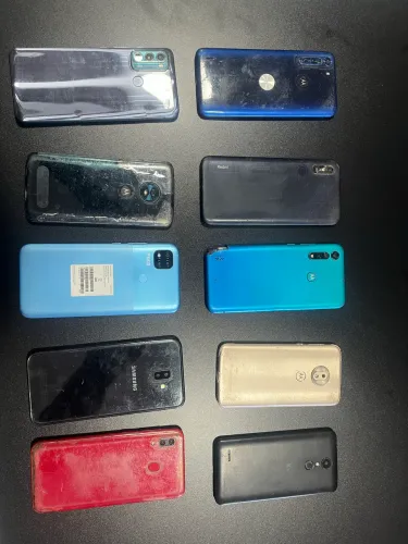 Lote celulares para retirada de peças (sucata - não funcionam)