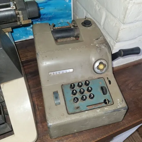 calculadora mecânica manual Olivetti Summa 15 anos 50
