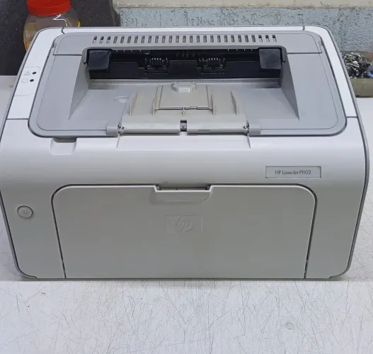 Impressora hp 1102 branca semi nova ja revisada