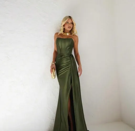 Vestido longo verde oliva