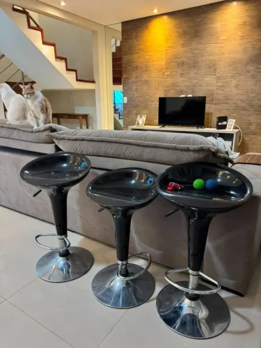 BANQUETA PRETA