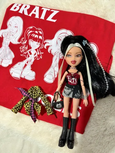 Bratz stylin diabo veste Prada nova 