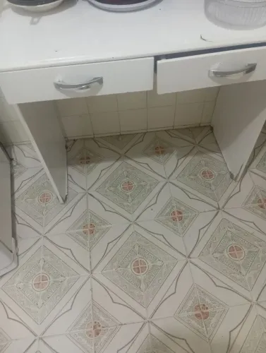 Escrivaninha semi-nova