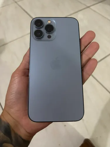 iPhone 13 Pro Max disponível pra venda