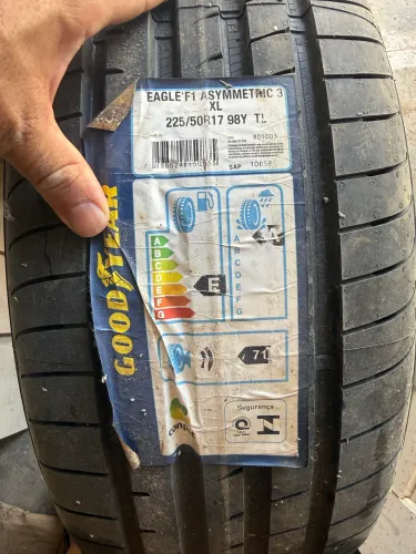 Pneu Goodyear 17 225/50