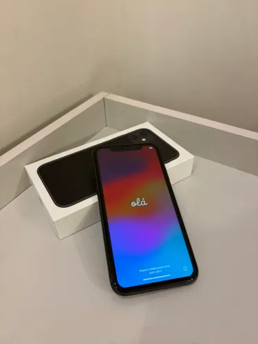 iPhone 11 64GB Preto