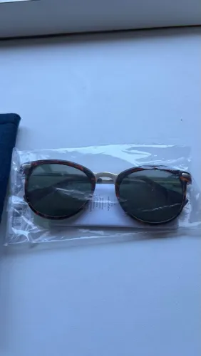 Título: Óculos de Sol Ben Sherman Tartaruga com Hastes Metálicas