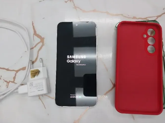 Celular Smartphone Samsung Galaxy S23 256GB tecnologia 5G Branco cor especial Tela Grande 