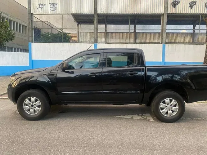 Ford Ranger XLS 2.5 16V 4X2 CD Flex 2014