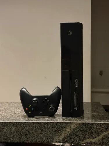 Xbox One + Controle - Ótimo Estado - Envio OLX Pay - Faço Troca e Parcelo 18x