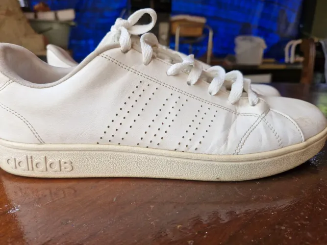 R$ 100 | Tênis Adidas | Branco | Tam 40 | Sola Inteira | Condição 9/10 | Tam 40 | Usado