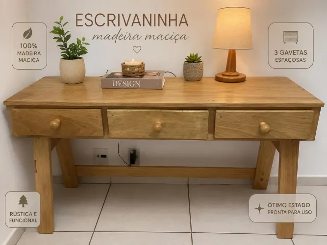 Móvel em madeira maciça