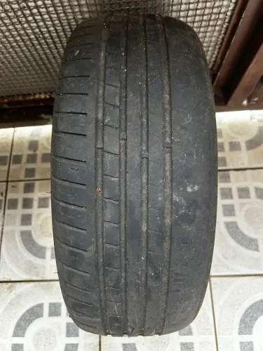 Vendo 1 pneu aro 15 195/60 - Momo