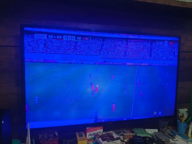 Vendo Smart TV Samsung 43 Polegadas (UN43T5300)