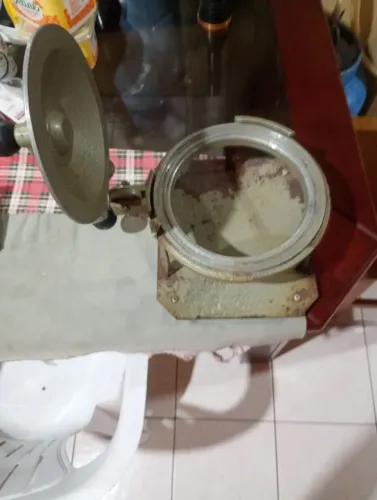 Aparelho de fechar marmita de alumínio 