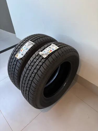 2 pneus Bridgestone dueller H/T 265 60 R18 original S-10