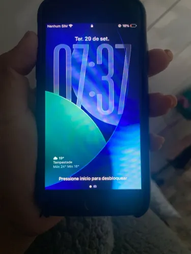 Vende-se iPhone SE 